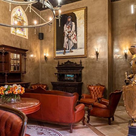 Alchemist Residence Von Goldenburg Belashtitsa Экстерьер фото