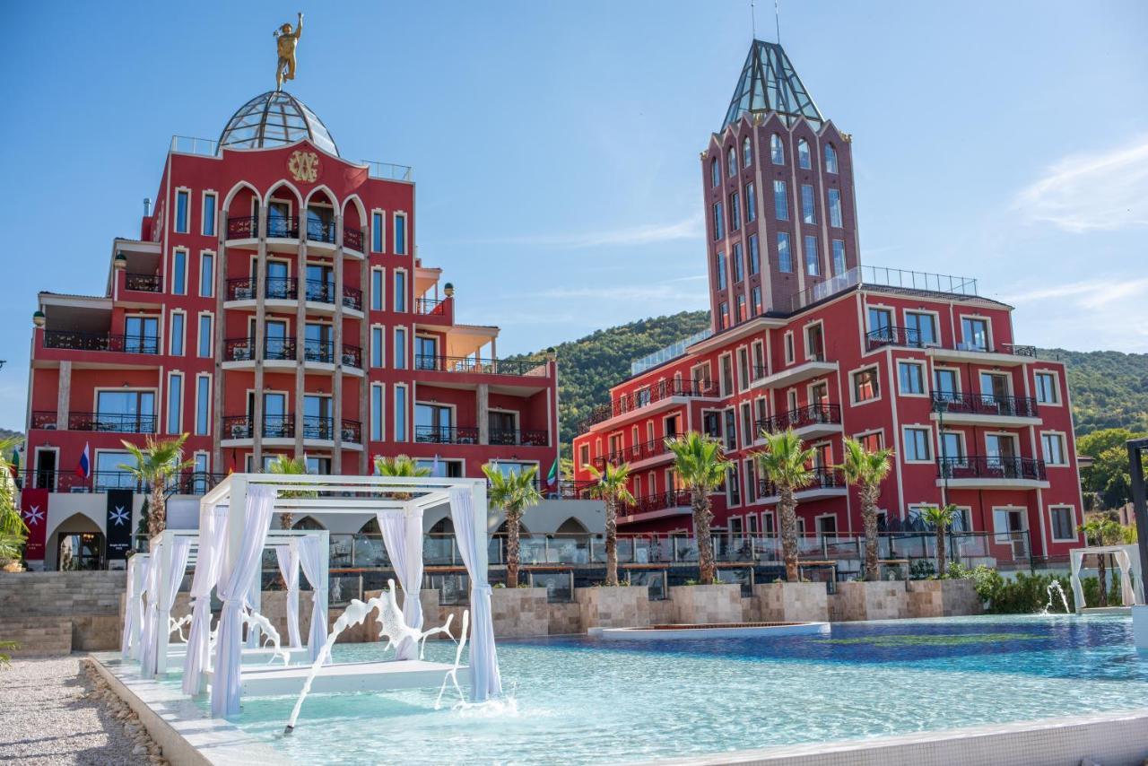 Alchemist Residence Von Goldenburg Belashtitsa Экстерьер фото