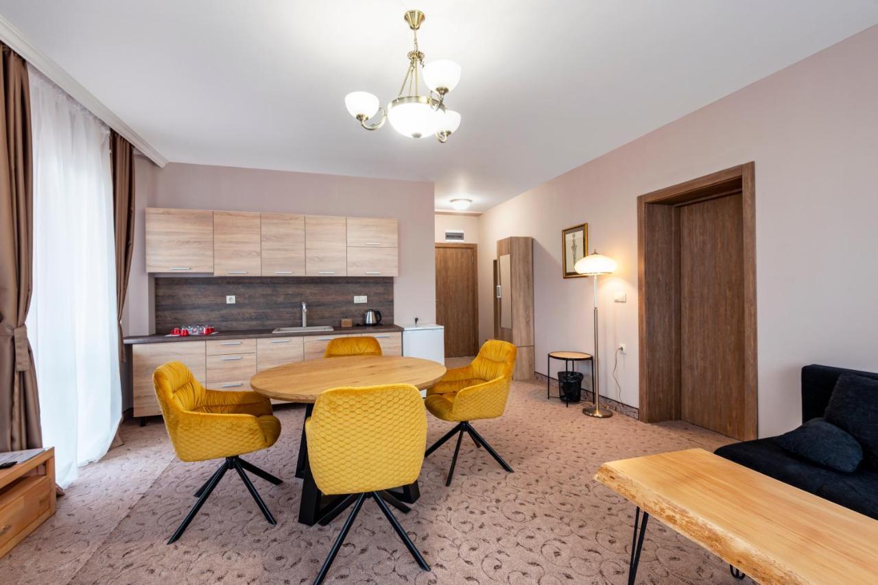 Alchemist Residence Von Goldenburg Belashtitsa Экстерьер фото