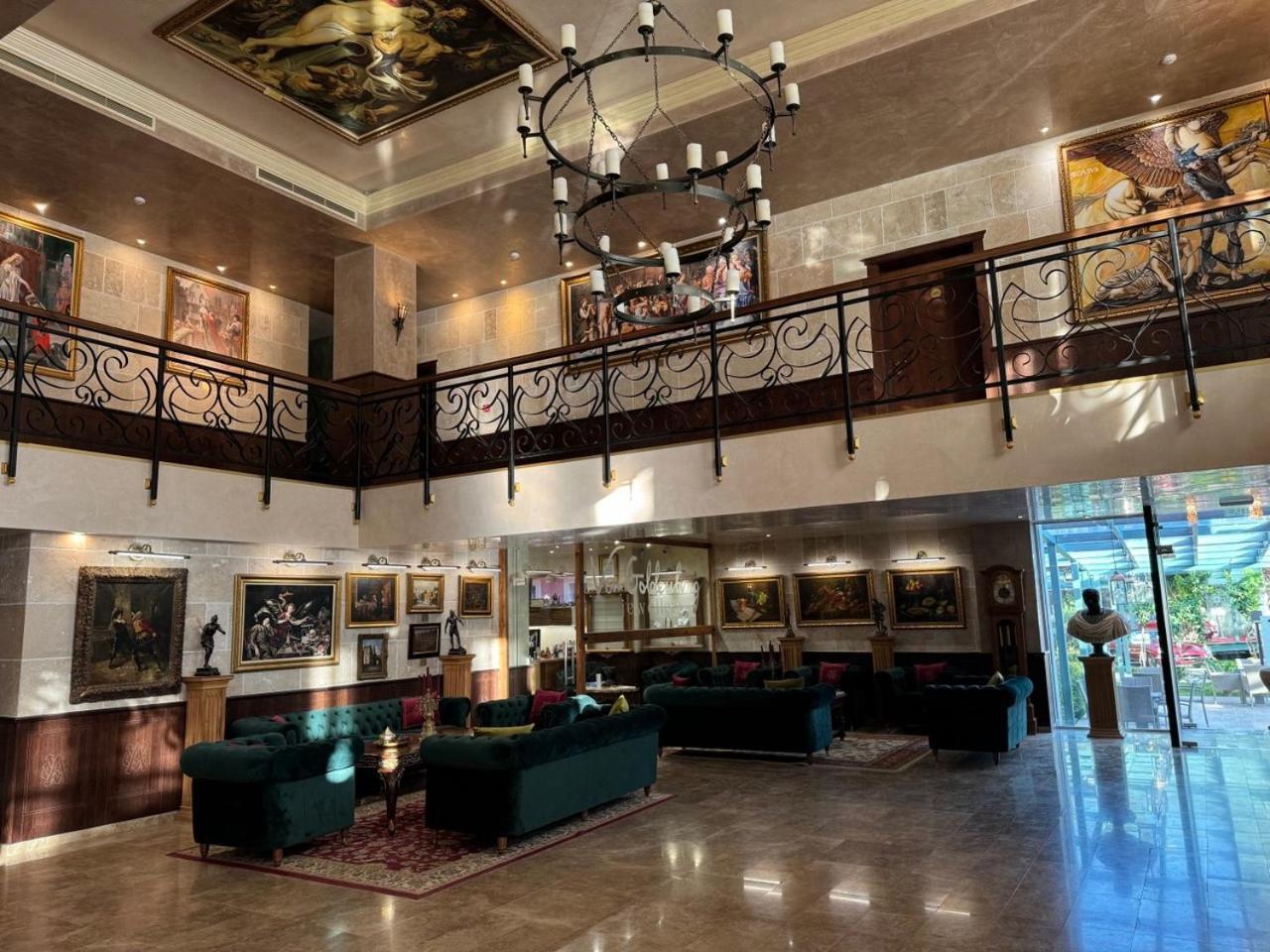 Alchemist Residence Von Goldenburg Belashtitsa Экстерьер фото